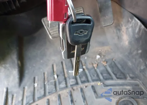 2015 Chevrolet Silverado 1500 High Country z USA, uszkodzony, nr VIN 3GCUKTEJ5FG154660